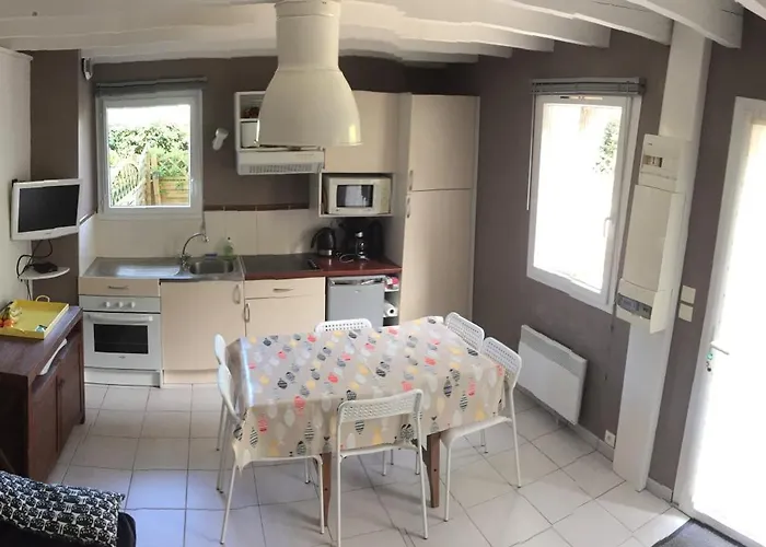 La Pointe Du Soleil *