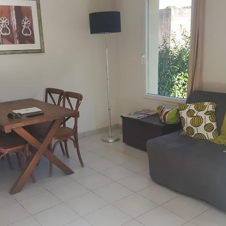 別荘 La Pointe Du Soleil *